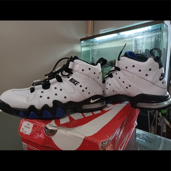 Nike Air Max Barks Sneakers - Picture 4 of 9